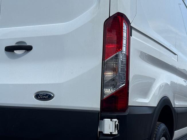 FORD Transit Photo 18