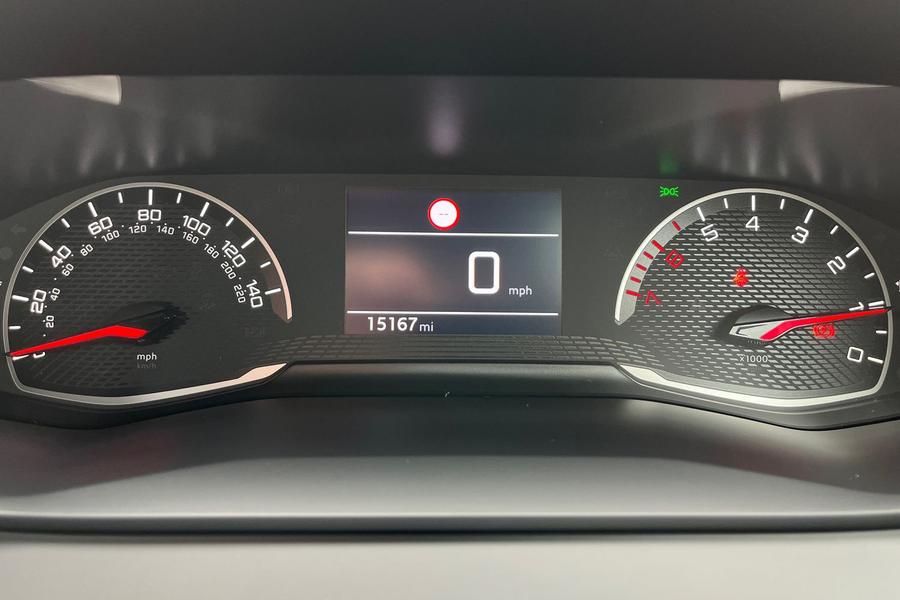 Peugeot 208 Photo autoimg-926fce7782f0dfe19a7259a7611bf18967e0def5.jpg