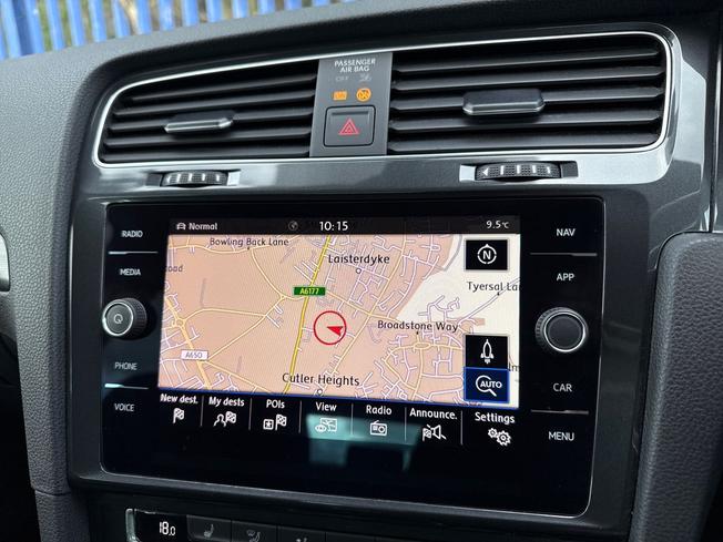 Volkswagen Golf Photo 14