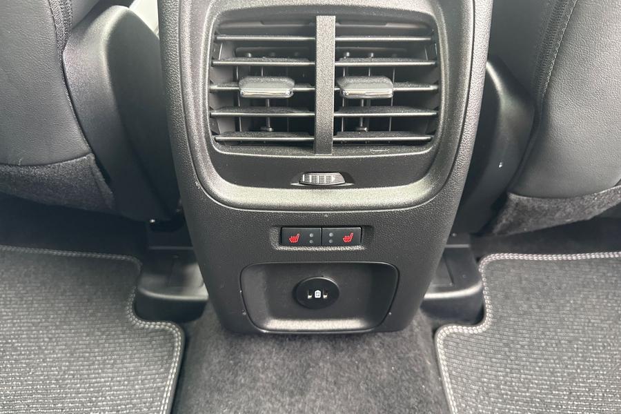 Ford KUGA Photo autoimg-927778cdc92479c2ba9e9f2454cdbd63096bfd05.jpg