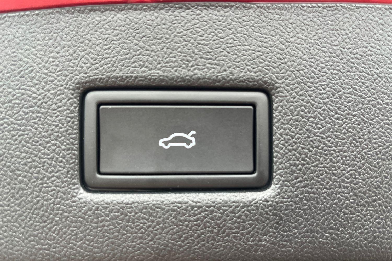 Ford EXPLORER Photo 22