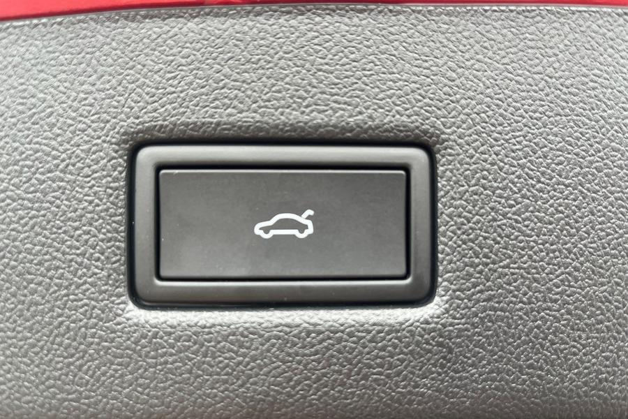 Ford EXPLORER Photo autoimg-927b7027f9b9508ce8417ebeb7e310ca2bfca407.jpg