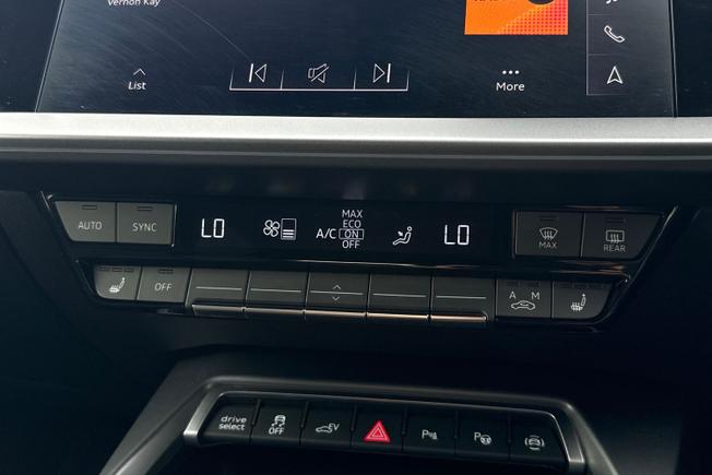AUDI A3 Photo 33