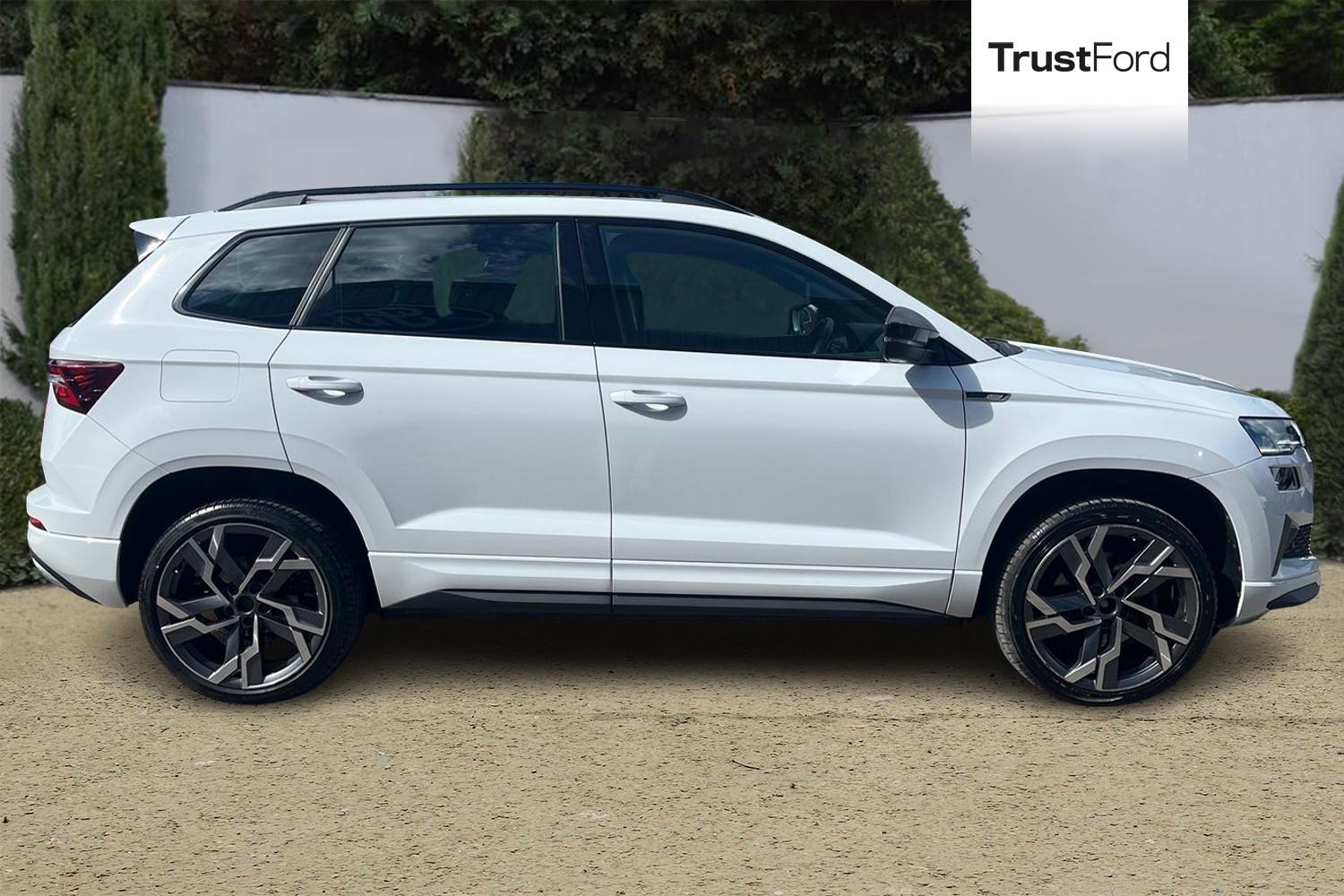 Skoda KAROQ Photo 2