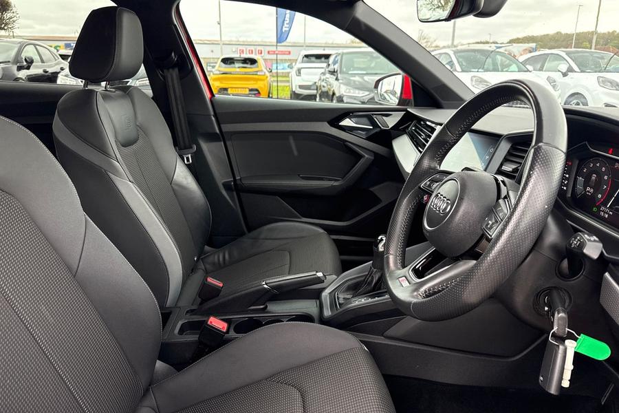 Audi A1 Photo autoimg-928045f93f7752eb9057fe68860c3e25d26d2d3f.jpg