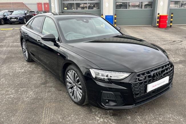 AUDI A8 Photo 21