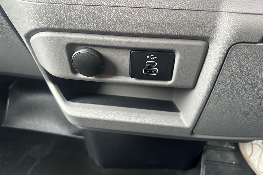 Used Ford E-TRANSIT CUSTOM MX75KEK 16