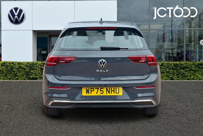 VOLKSWAGEN Golf Photo 7