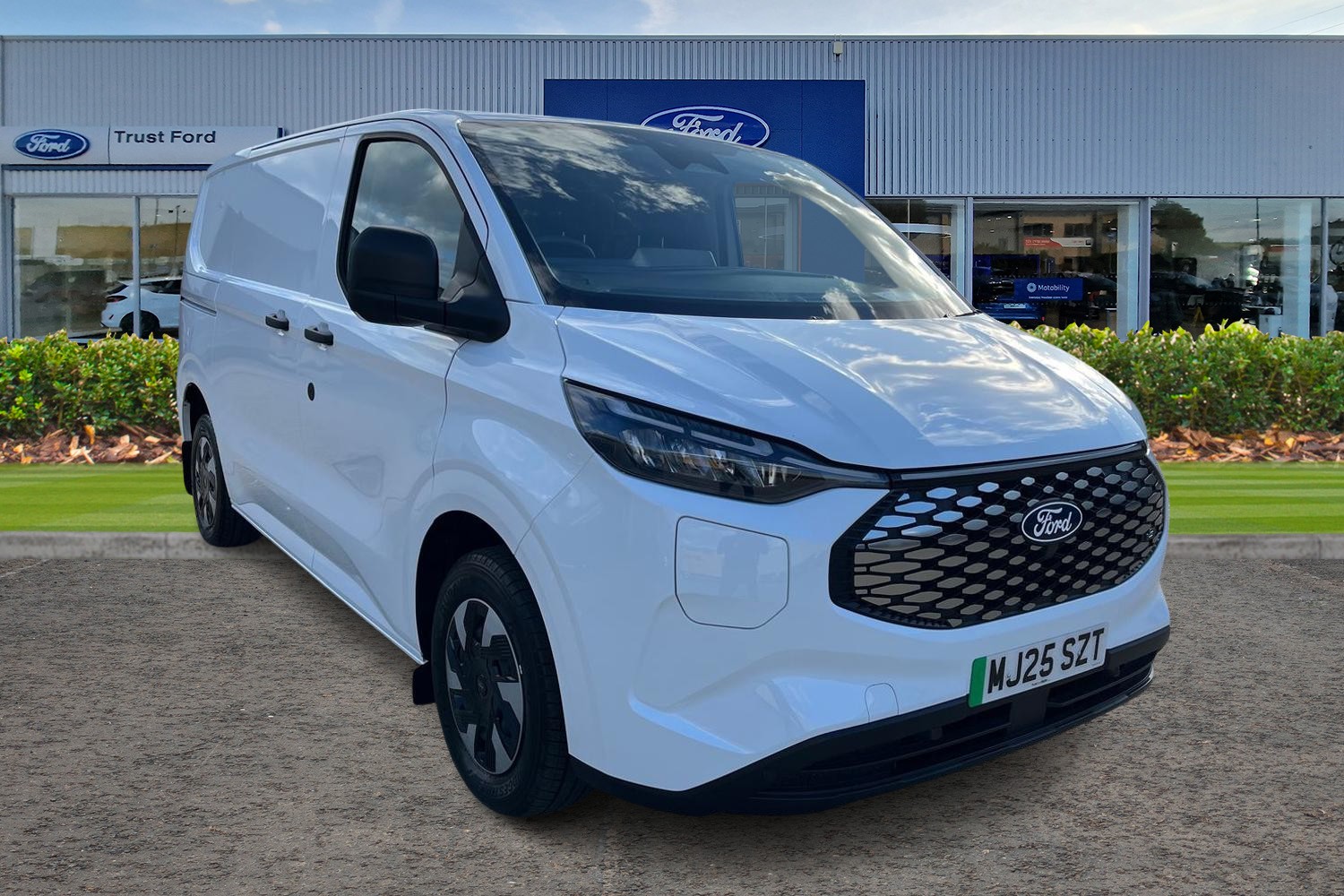 Ford E-TRANSIT CUSTOM Photo 0
