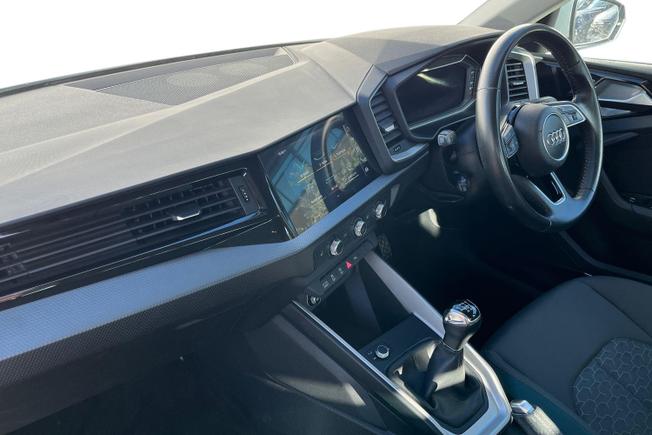 AUDI A1 Photo 2