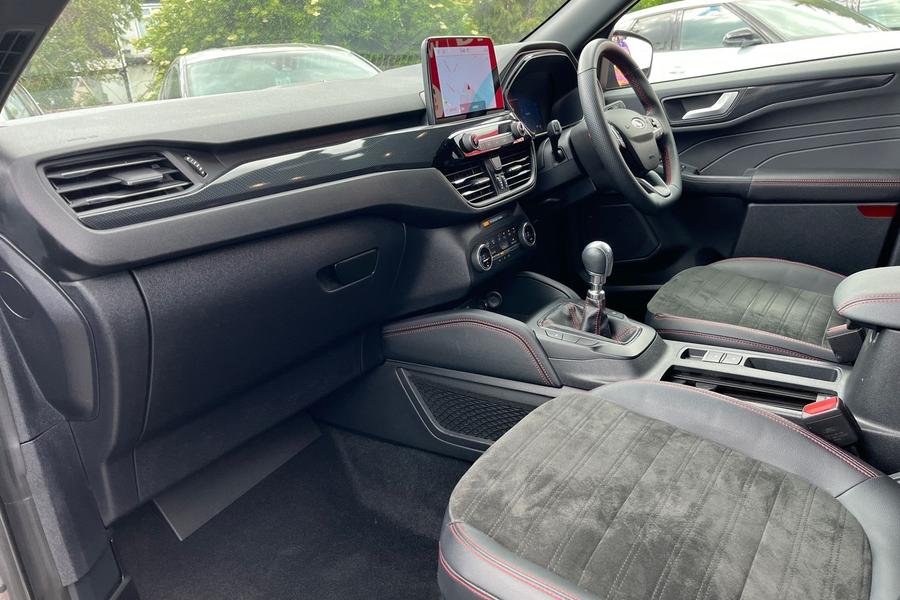 Ford Kuga Photo autoimg-929384ac3aa8374af25c071f70980c56785fc876.jpg
