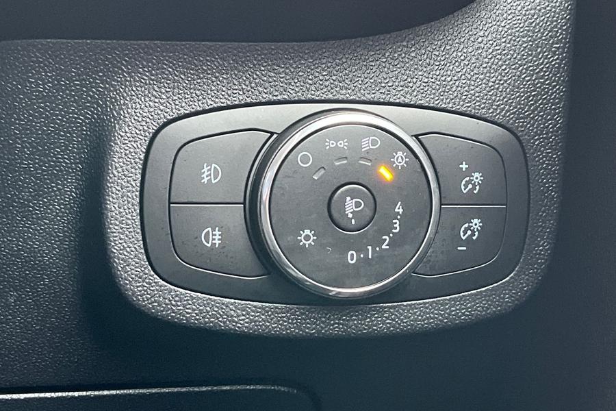 Ford FIESTA Photo autoimg-929649352bd7ec85e254f9a5cc1aba4110b4c7bb.jpg
