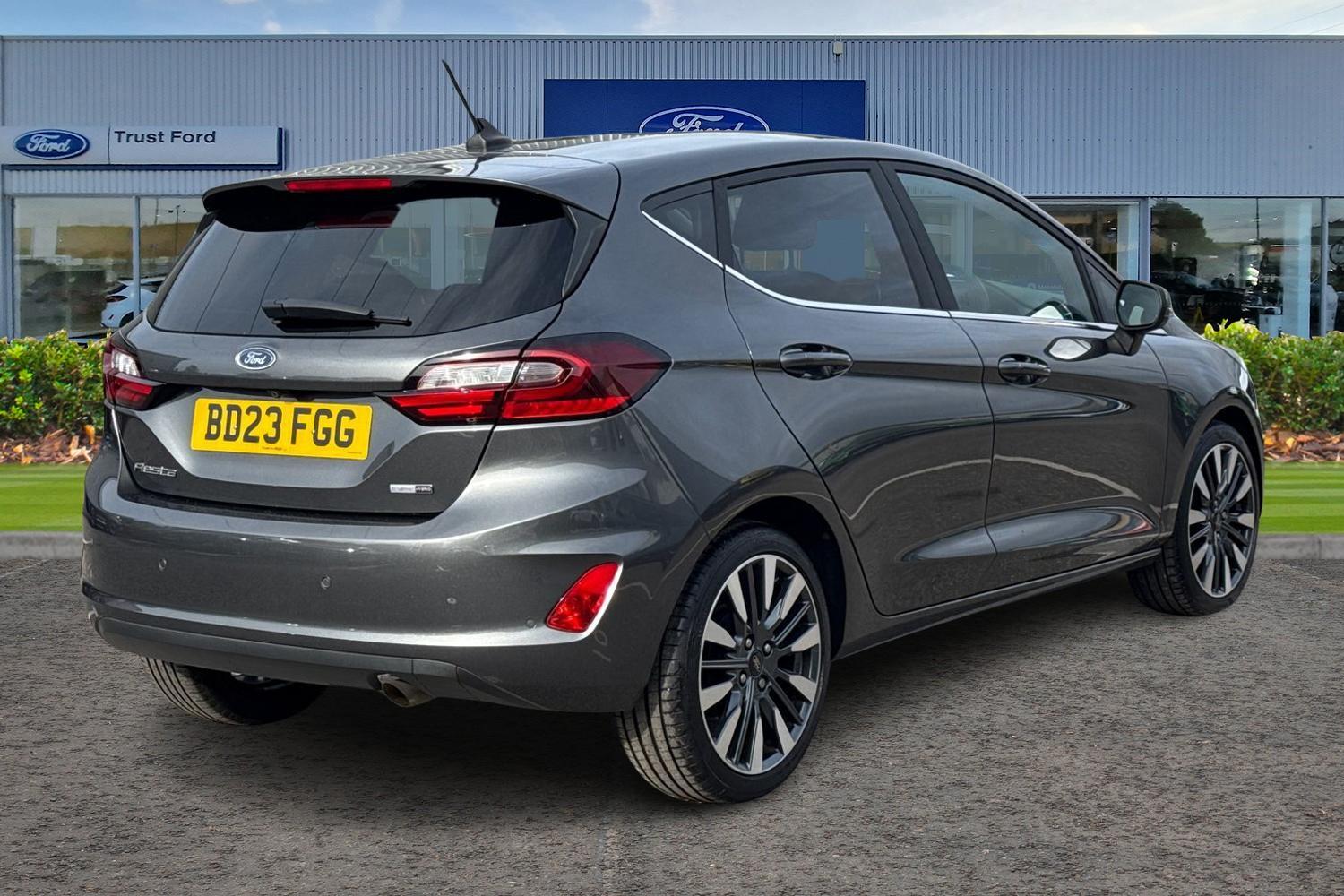 Ford FIESTA Photo 3