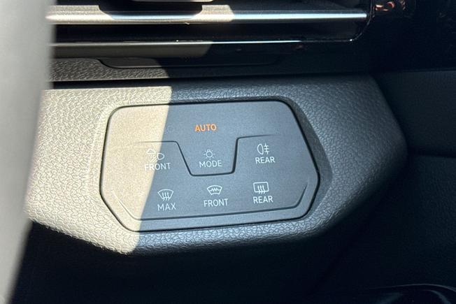 VOLKSWAGEN Id.5 Photo 49