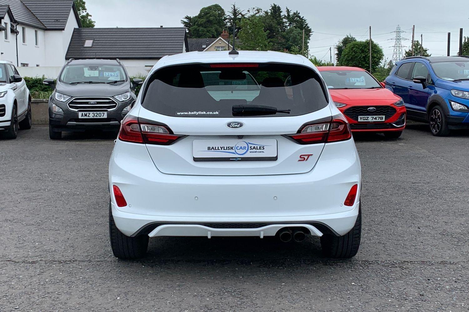 2023 Ford Fiesta 1.5T EcoBoost ST-3 in Frozen White with 24K + ££££'s Extras - vehicle photo 5 for sale on PureCar