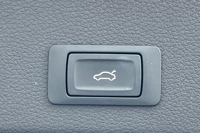 Audi E-TRON Photo 39
