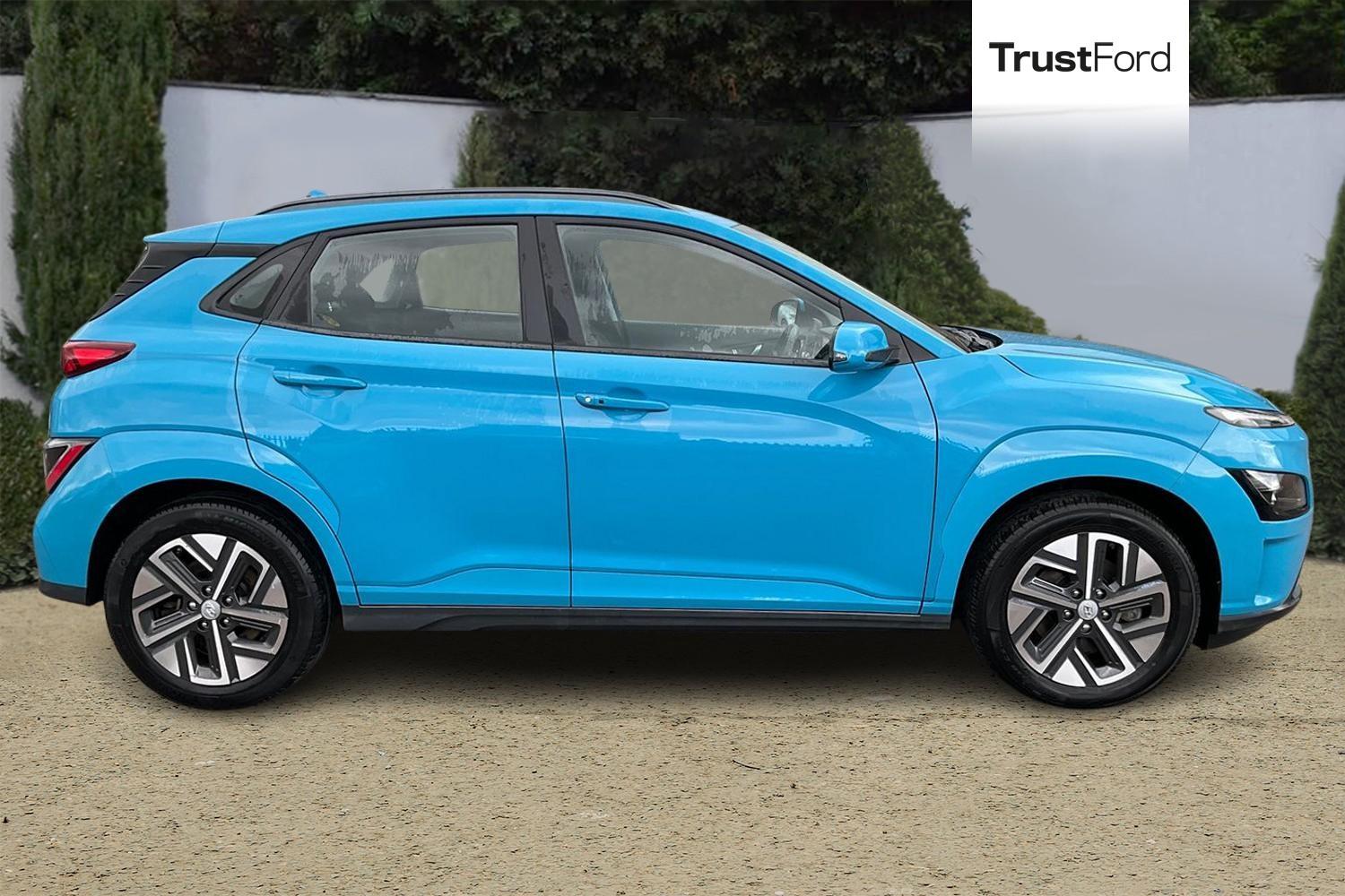 Hyundai KONA Photo 2
