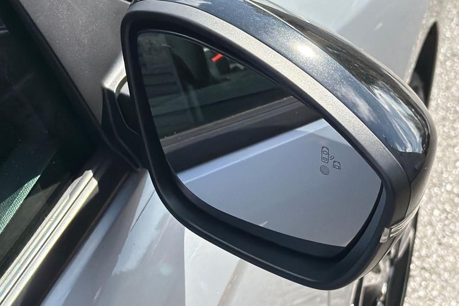 Vauxhall CORSA Photo autoimg-92a0920808b1494279bac26f058f07d1cc922927.jpg