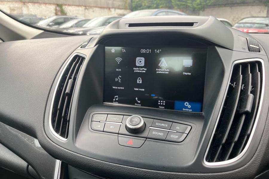Ford C-MAX Photo autoimg-92a3f0156acf8b81c0fd8f8f2dab5ecba2296fe8.jpg