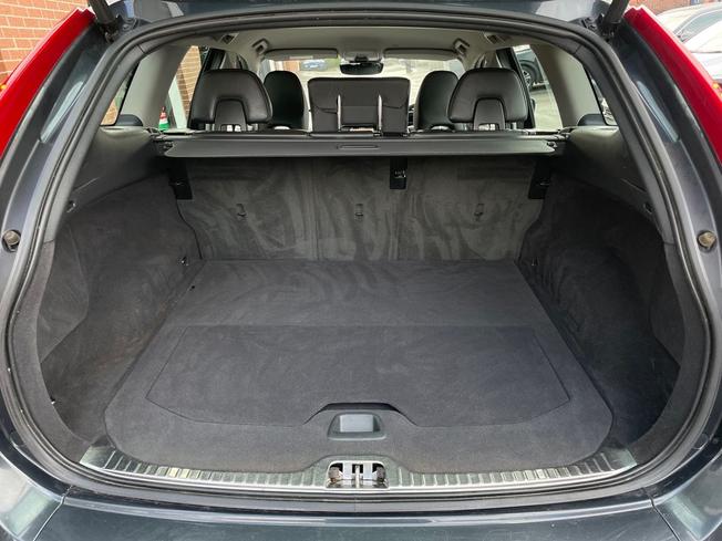 VOLVO XC60 Photo 12