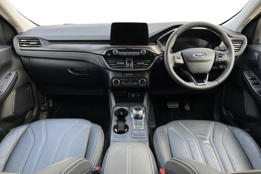 Ford Kuga Photo autoimg-92a724c6bafa377e65aaa2fda55ef71411a912de.jpg