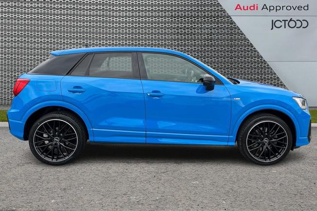 AUDI Q2 Photo 4