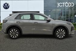 VOLKSWAGEN T-Roc Photo 4