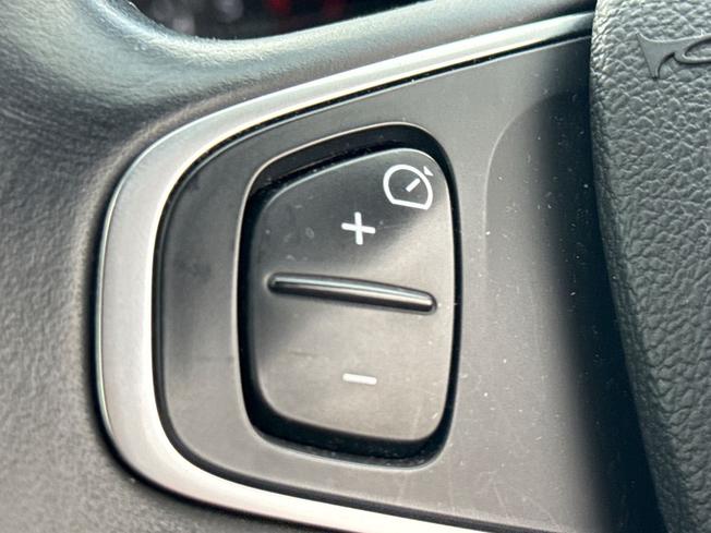 RENAULT Clio Photo 27