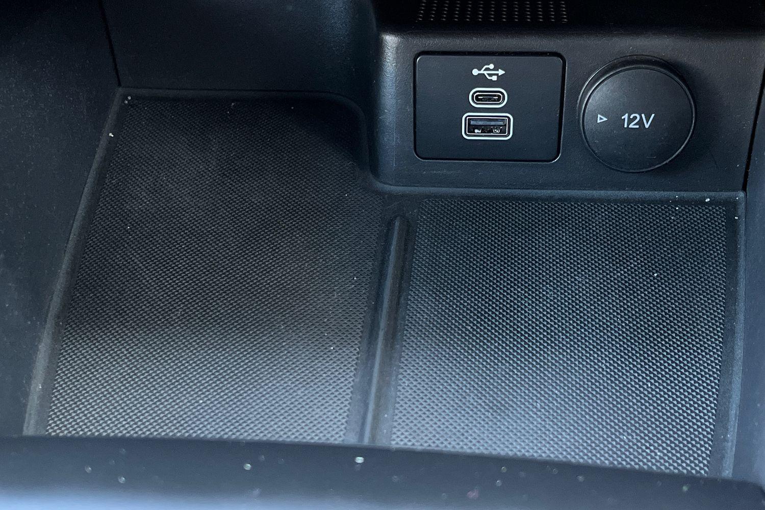 Ford Kuga Photo 32