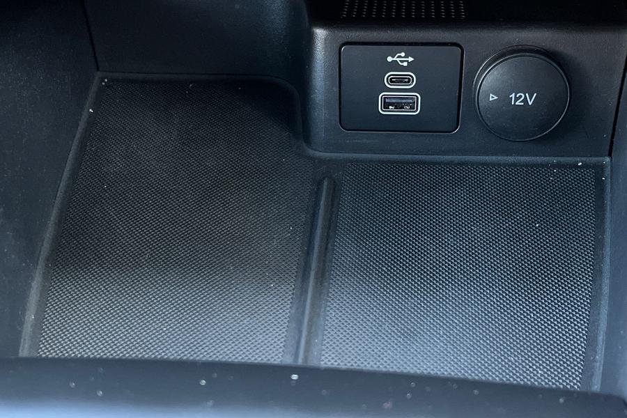 Ford Kuga Photo autoimg-92ac3d0a33be855fcb52823bce24f6a77fe34f7d.jpg