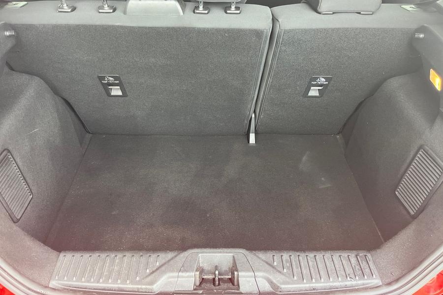 Ford FIESTA Photo autoimg-92aceb41799d615bf0acad01a98b03676178b126.jpg