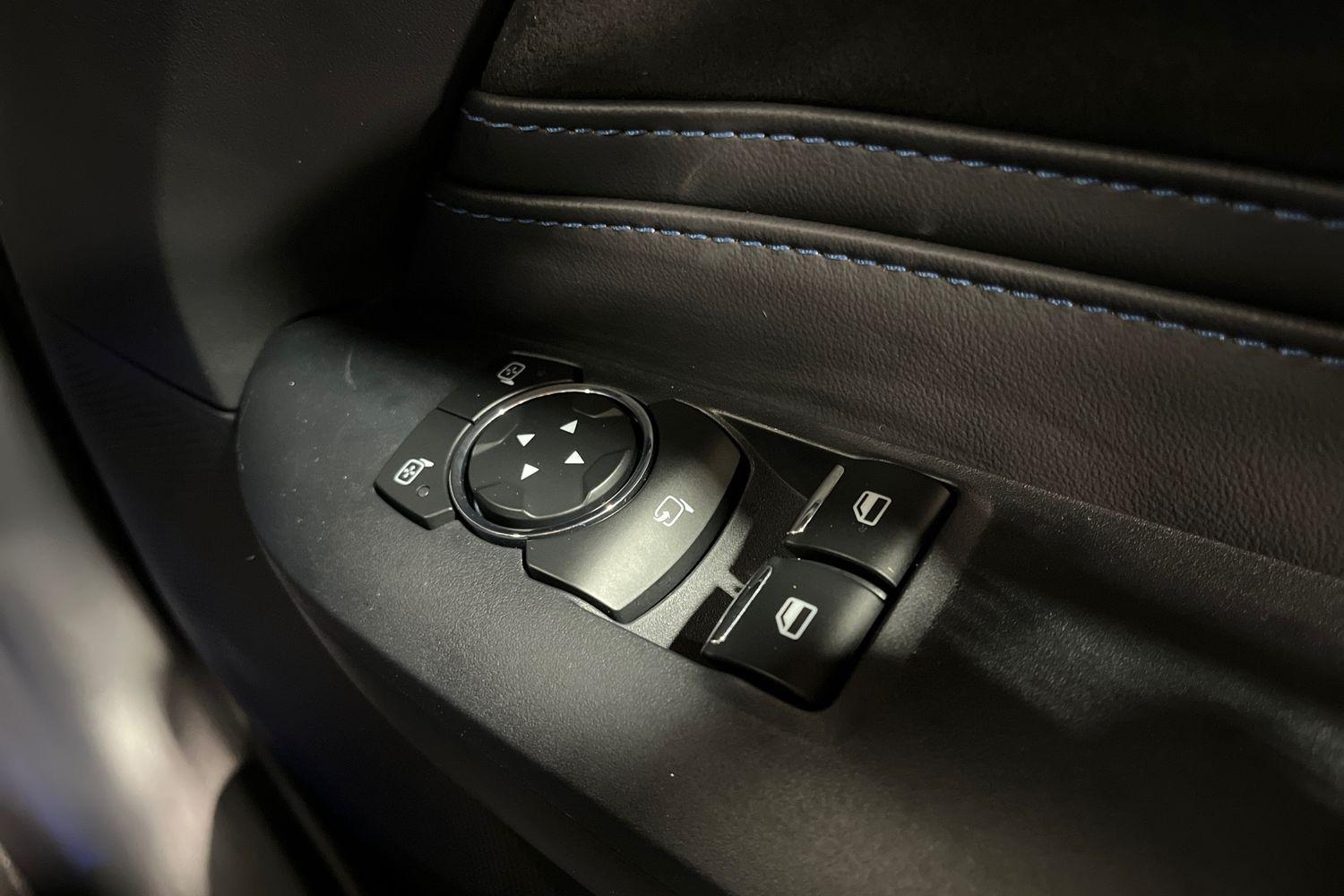 Ford MUSTANG Photo 15