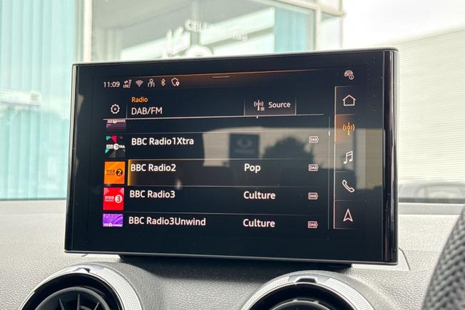 AUDI Q2 Photo 28