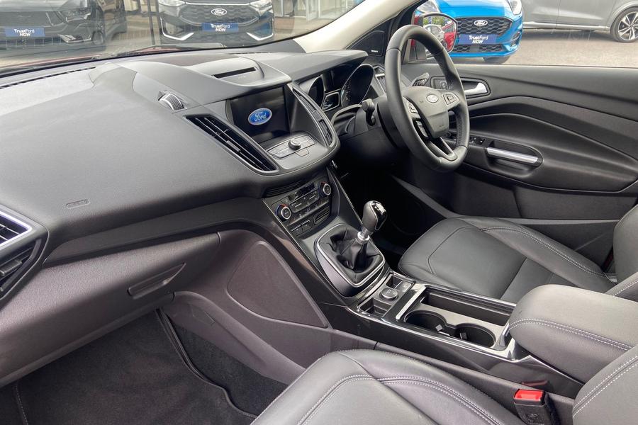 Ford KUGA Photo autoimg-92b3c9e20fe6e016b7f0bf0ced2e1d0c17c55f26.jpg