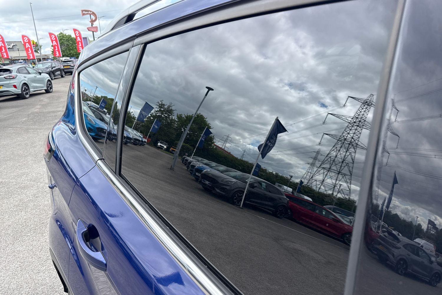 Ford KUGA Photo 24