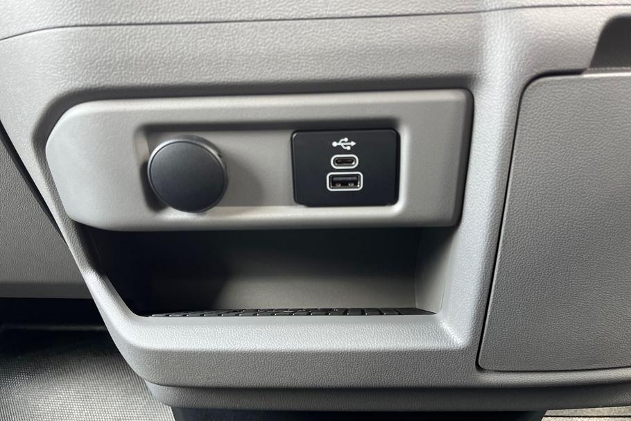 Used Ford E-TRANSIT CUSTOM BN26TXZ 16