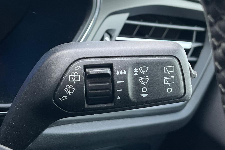 Ford Focus Photo autoimg-92baee321eb6c9d2e8d8cb9edf36748d3a0eb72f.jpg