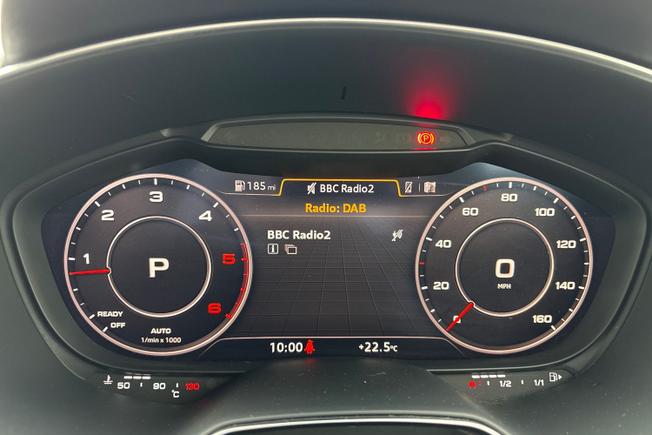 Audi TT Photo 13