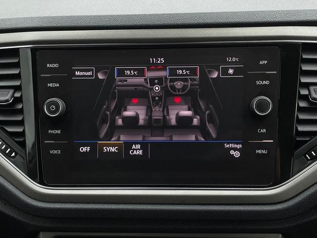 VOLKSWAGEN T-Roc Photo 49