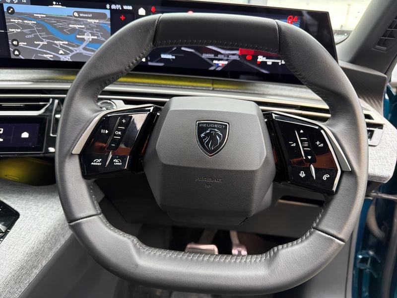 Used Peugeot 3008 NV24KJU 32