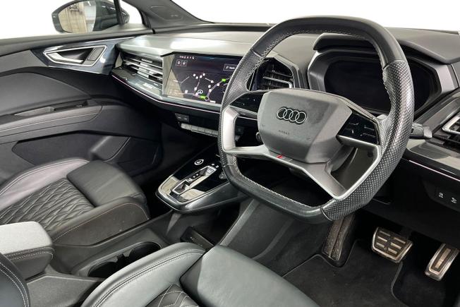 AUDI Q4 E-Tron Photo 6