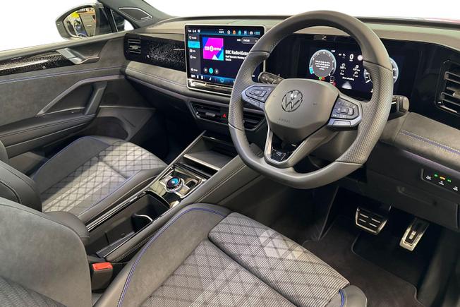 VOLKSWAGEN Tiguan Photo 6