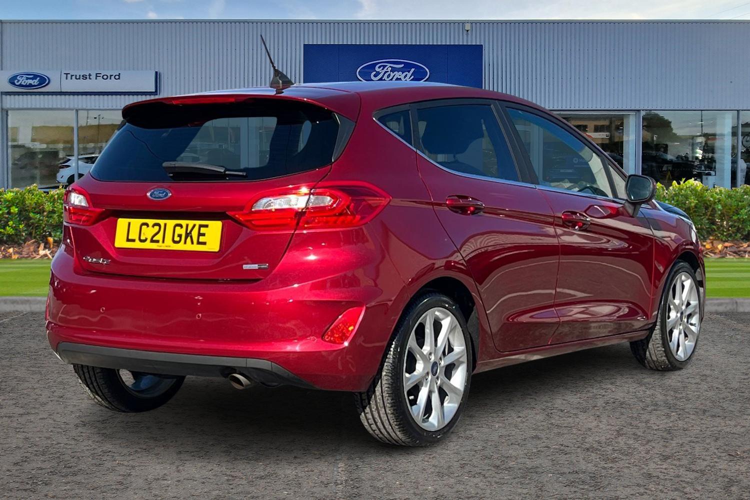 Ford FIESTA Photo 3