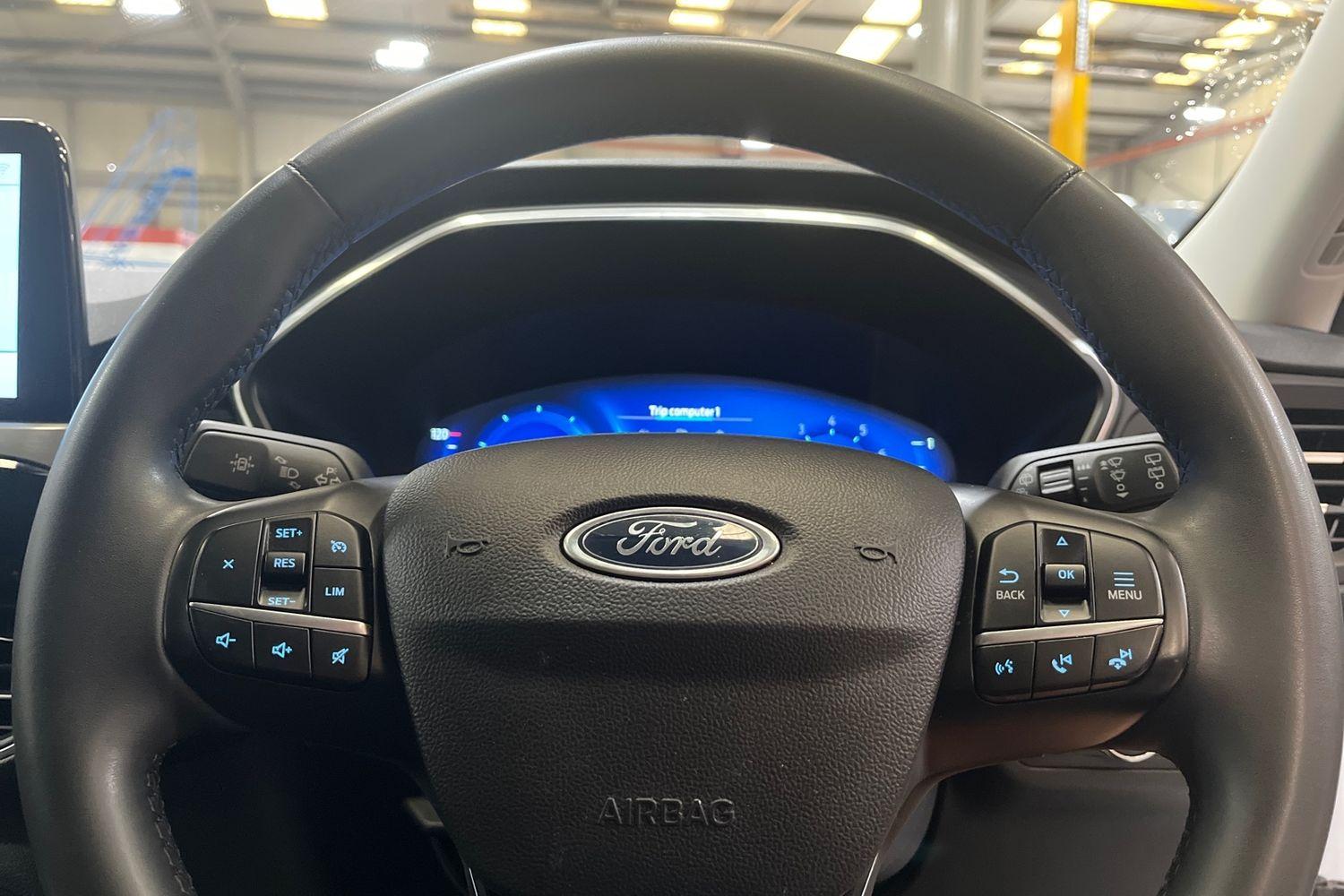 Ford KUGA Photo 11