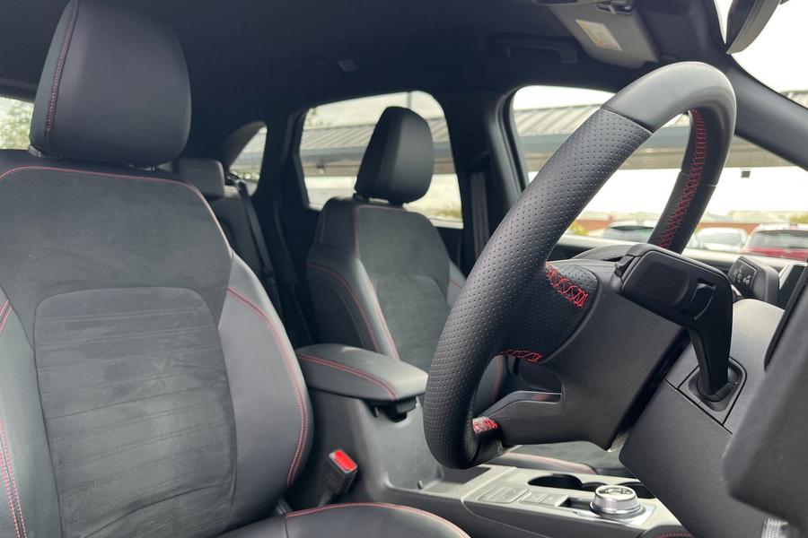 Ford Kuga Photo autoimg-92ef72bd801cdc64e80298d58fa85daf2426edf7.jpg