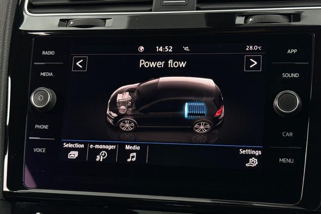Volkswagen Golf Photo 35