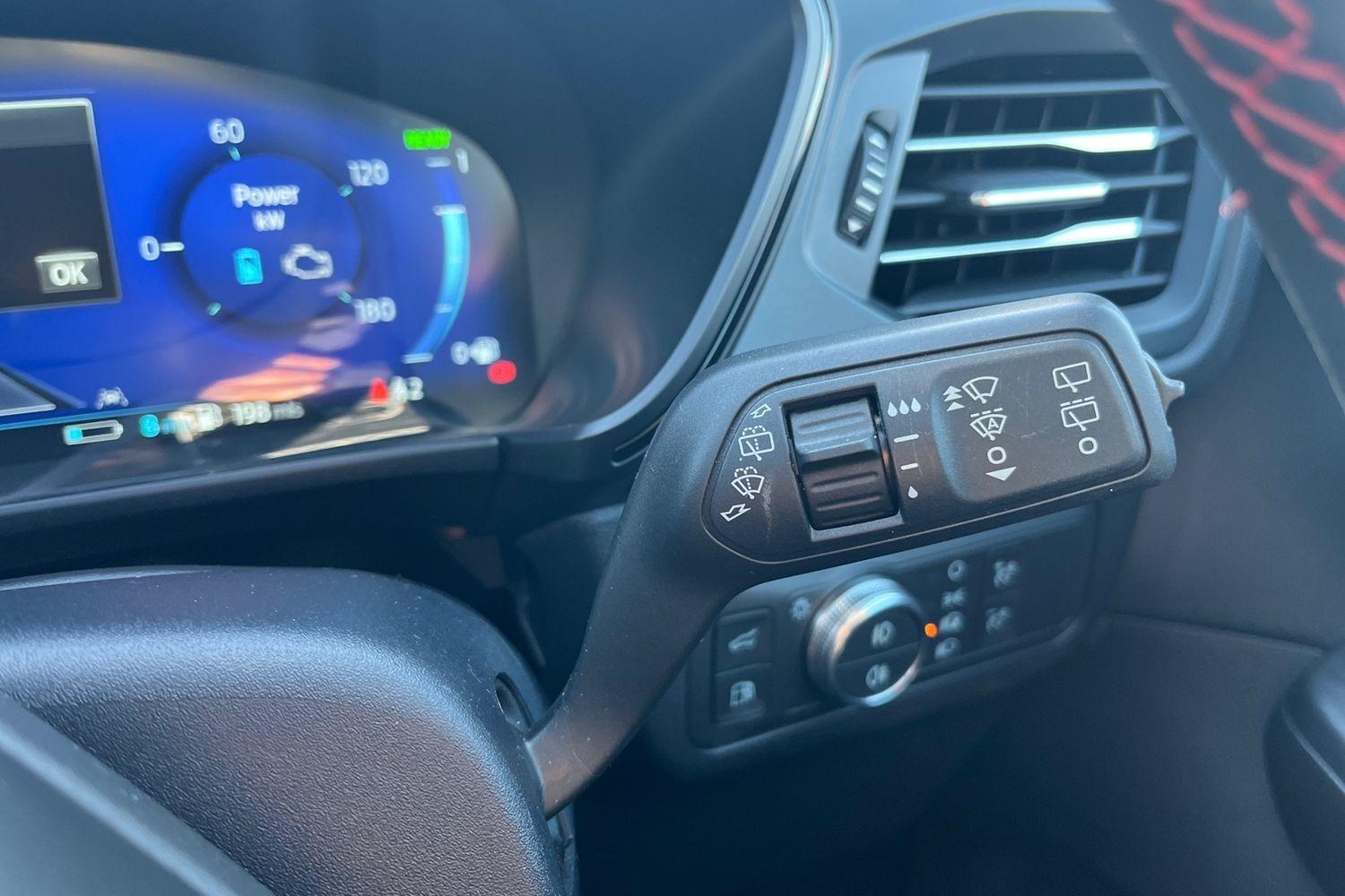 Ford Kuga Photo 14