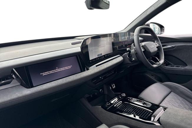 Audi Q6 e-tron Photo 2