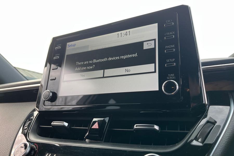 Toyota COROLLA Photo autoimg-92f432b0e3c91447d95e17cd26afa5394383742a.jpg