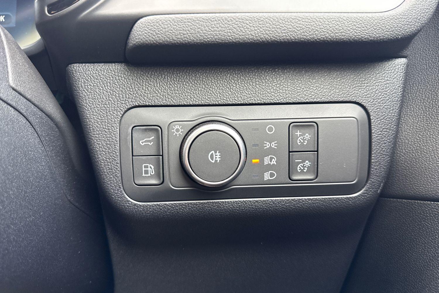 Ford Kuga Photo 36